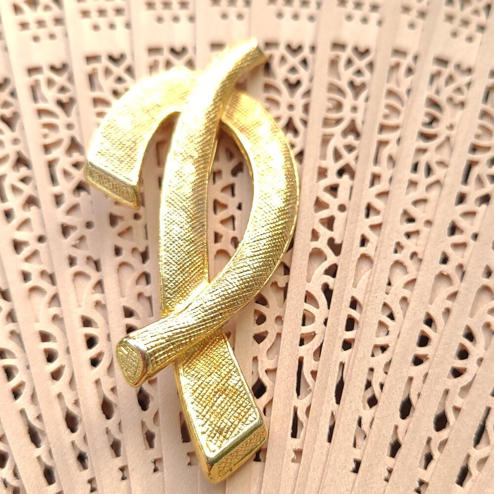 Vintage Brooch For SAle Today Gold